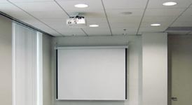 Projektori asennus Jelpperi